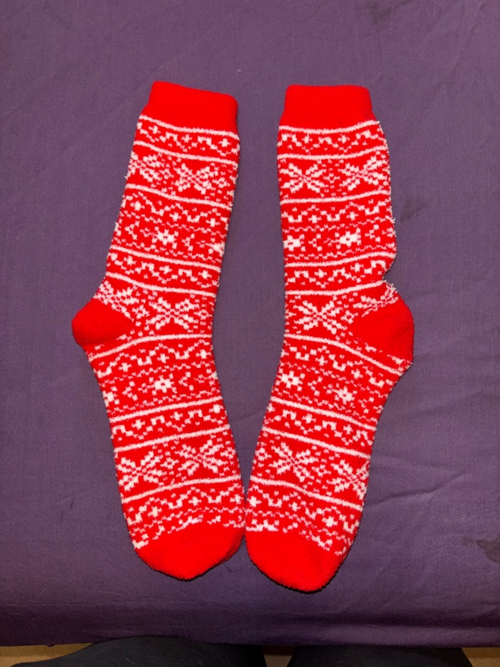 Red snowflake socks